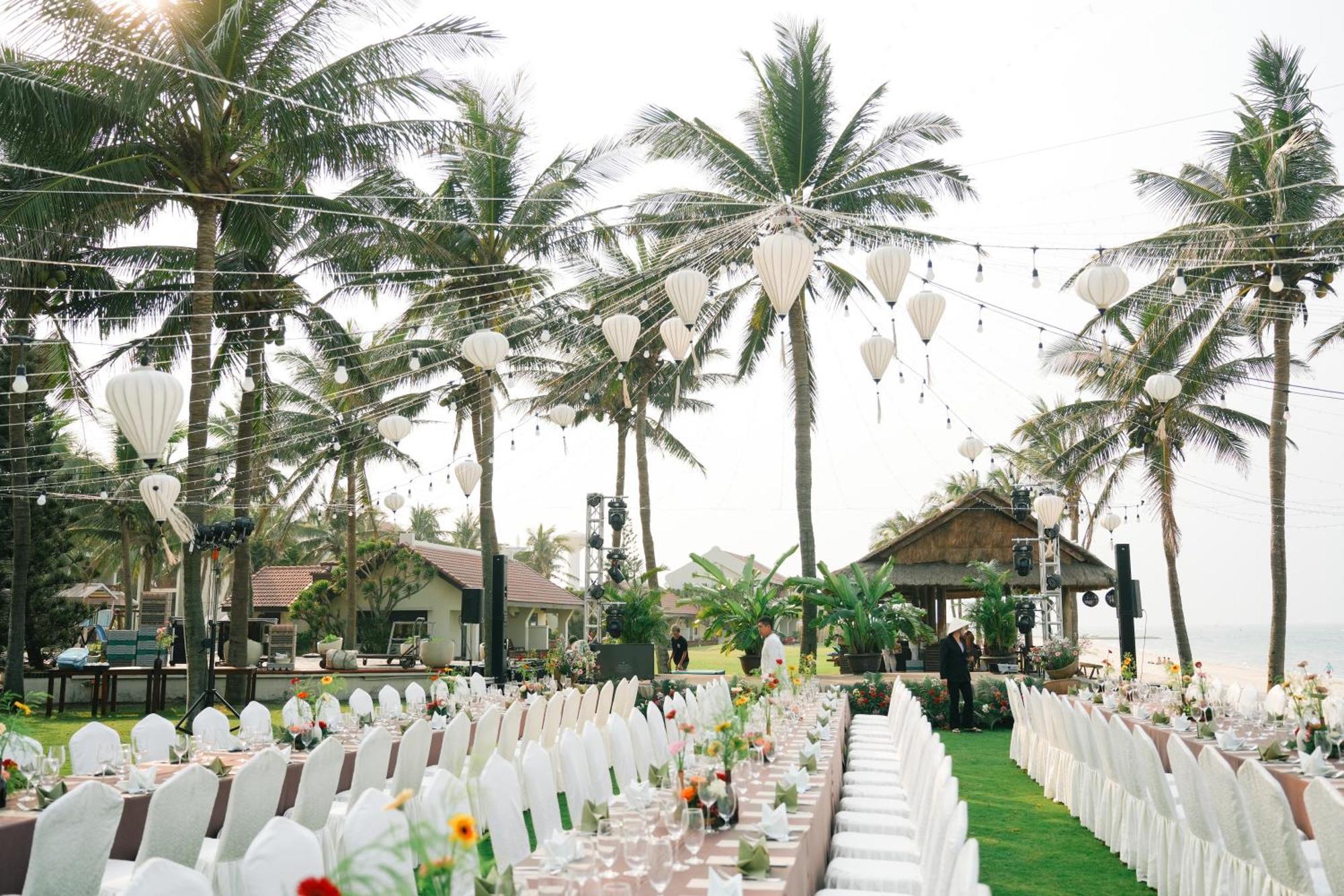 ปาล์ม การ์เด้ Hotel ฮอยอัน ภายนอก รูปภาพ A wedding reception at the Royal Cliff Beach Hotel