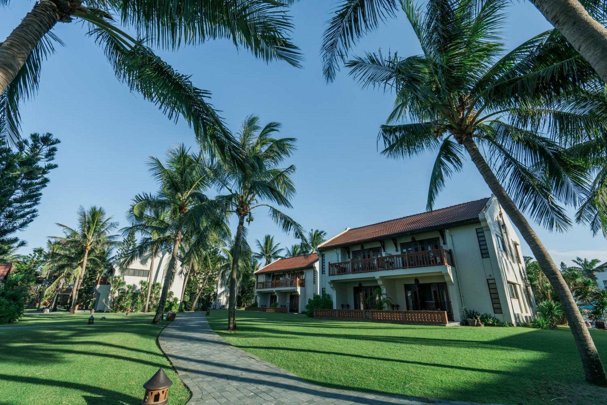 ปาล์ม การ์เด้ Hotel ฮอยอัน ภายนอก รูปภาพ The resort's grounds